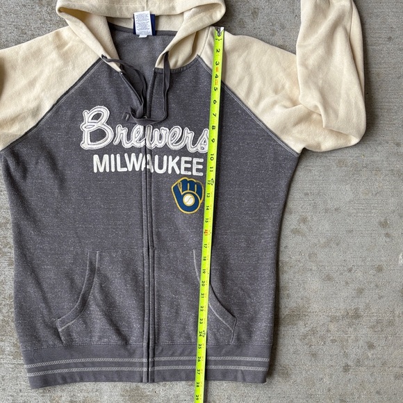 Milwaukee Brewers Women's Hoodie - Gray and Cream - Picture 9 of 14